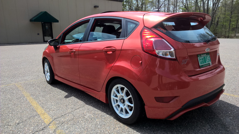 black (plasti-dipped pearl white) Sparco Assetto Garas in 15x6.5 with 205/50-15 Direzza ZII Star-Specs.